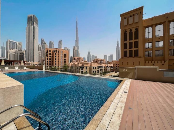 Burj Khalifa View - 2Br And Maid - Downtown Leilighet Dubai Eksteriør bilde